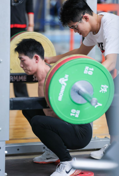 如何快速注册万博体育下载账号